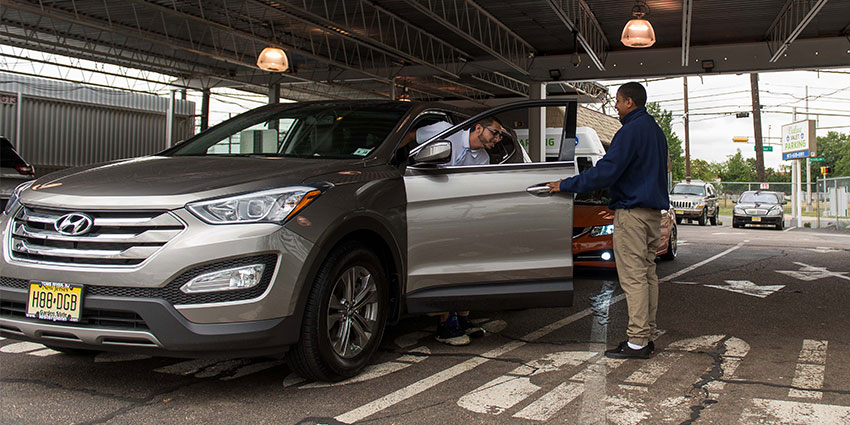 valet-parking-at-newark-airport-image Valet Parking at Newark Airport